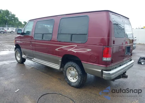 2004 Ford E-250 Recreational z USA, uszkodzony, nr VIN 1FDNE24L84HB06464